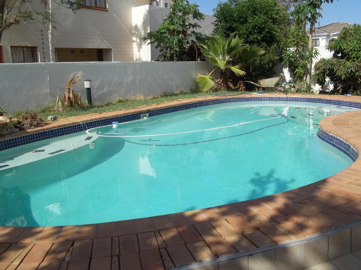 Carlcyn Homestay Gaborone Ngoại thất bức ảnh