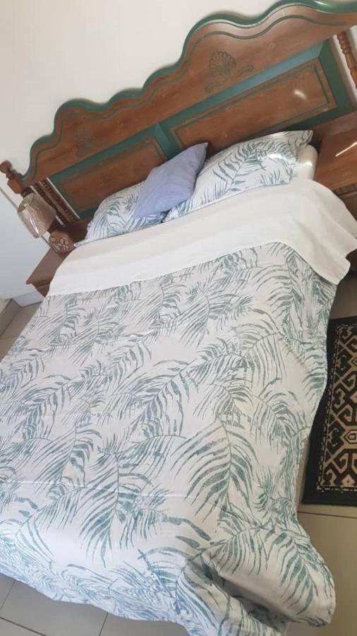 Carlcyn Homestay Gaborone Ngoại thất bức ảnh